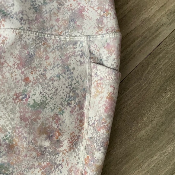 Reebok RBX Active Wear Leggings Watercolor Floral White - Pockets Women's Large - Picture 2 of 5